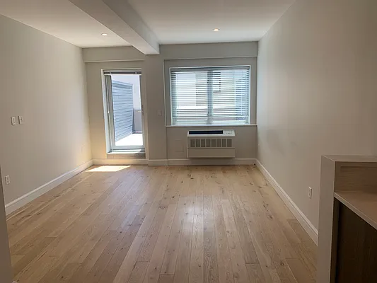 Rented by Modern Spaces | media 17