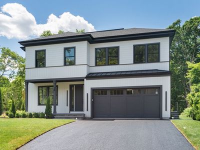 18 Rockland St, Wellesley Hills, MA, 02481