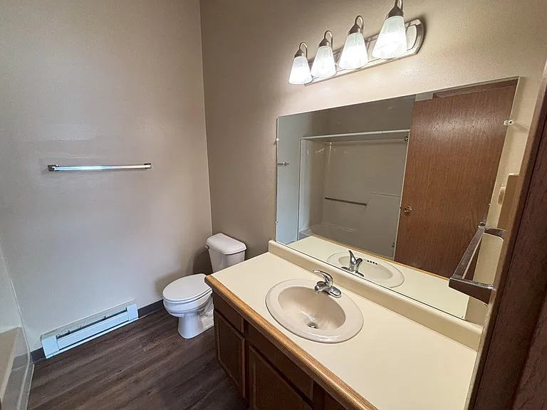Heritage Apartments — Photo 3