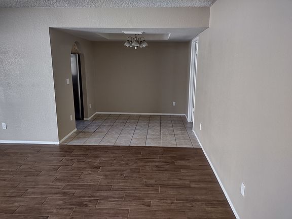 2nd image of 2528 E Bluefield Ave