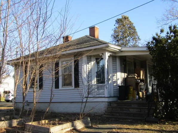 375 Old County Road, Rockland, ME 04841
