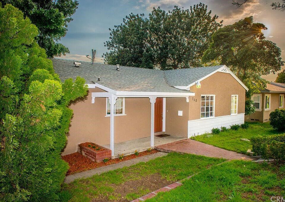 1st image of 748 Val Vista St