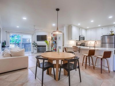 7707 Caminito Leon UNIT 202, Carlsbad, CA, 92009