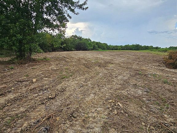 2nd image of 15835 Tri City Beach Rd