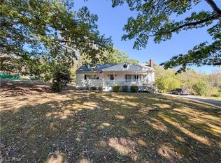 43184 Osbourne Rd, Wellsville, OH 43968