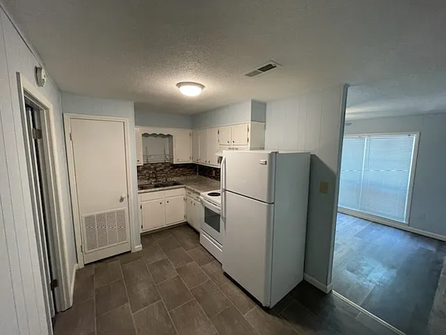 313 Denson Ave SW #313 — Photo 3