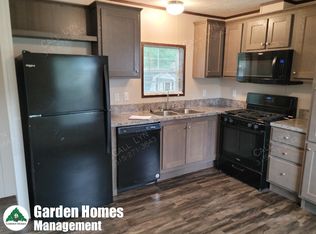 8 Noble Ln, Rome, NY 13440