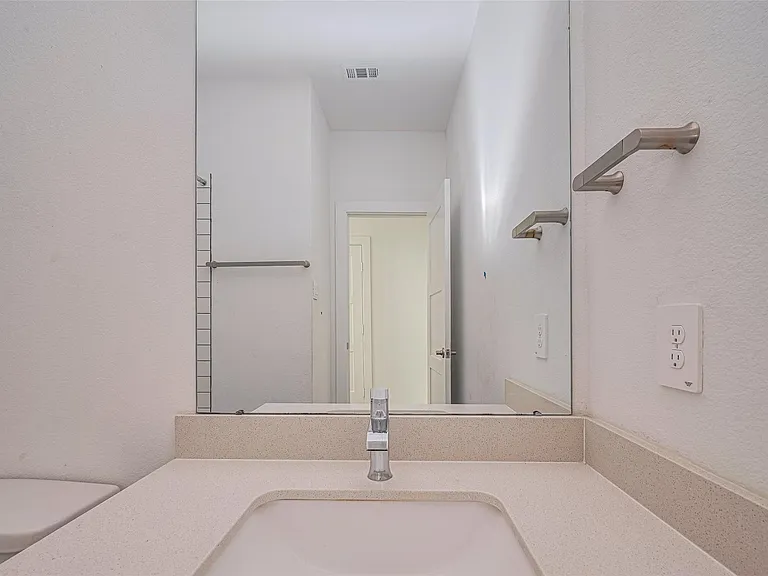 133 Aurora Spgs — Photo 20