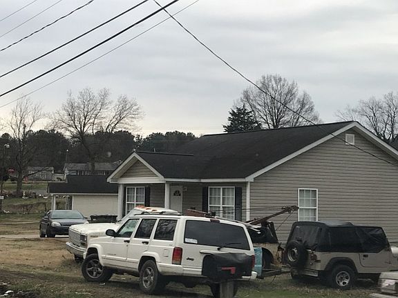 3rd image of 2611 Goble St