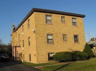 2626 W Cornelia Ave APT 6, Waukegan, IL 60085