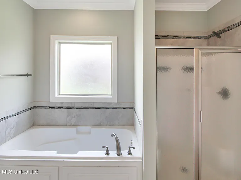 203 Buttonwood Ln — Photo 12