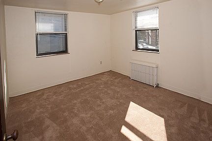 5th image of 29 Cedar Blvd #11