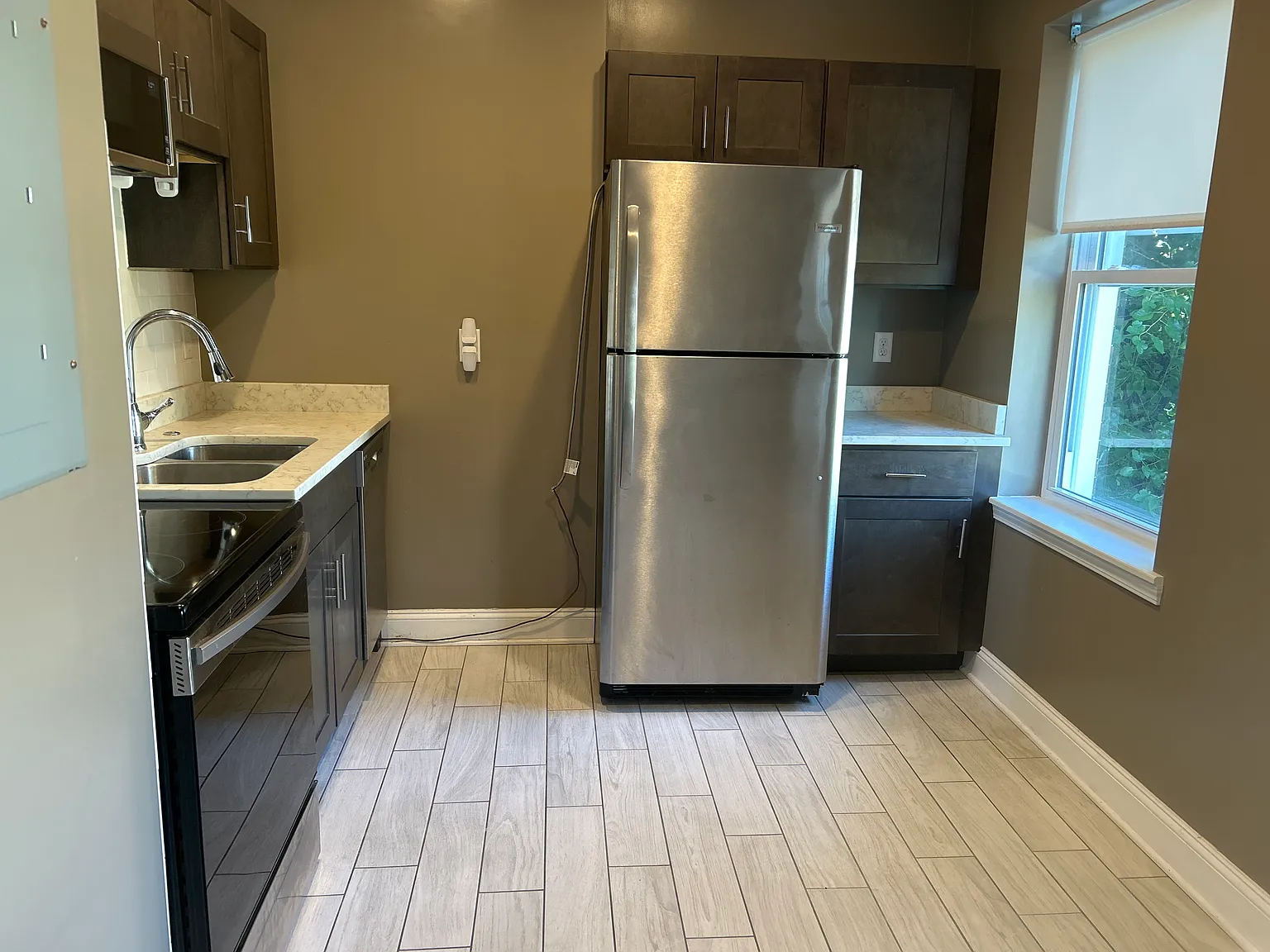 1 bed, 700 sqft, $1,200 — Photo 1
