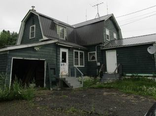 231 Smyrna St, Houlton, ME 04730