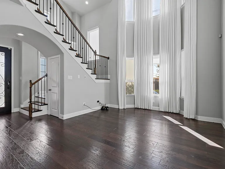 3348 Archduke Dr — Photo 4