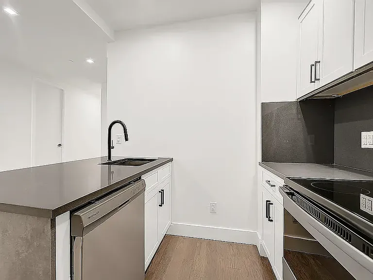 2909 Albemarle Rd #4U — Photo 9