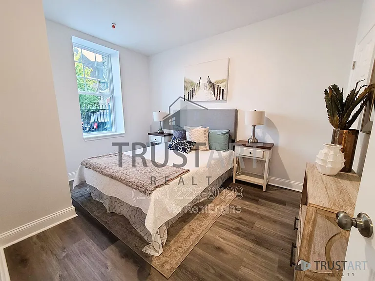 4732 Longshore Ave #2 — Photo 5