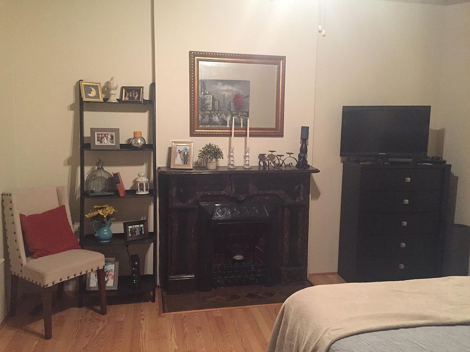 1st image of 1147 W Grand Ave