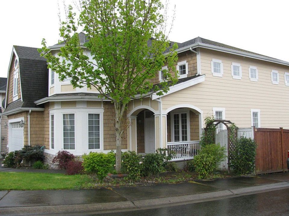 2nd image of 21907 101st Pl SE