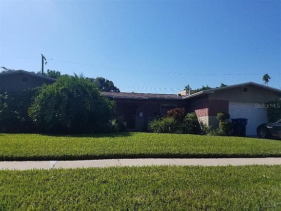 2nd image of 612 Columbia Dr