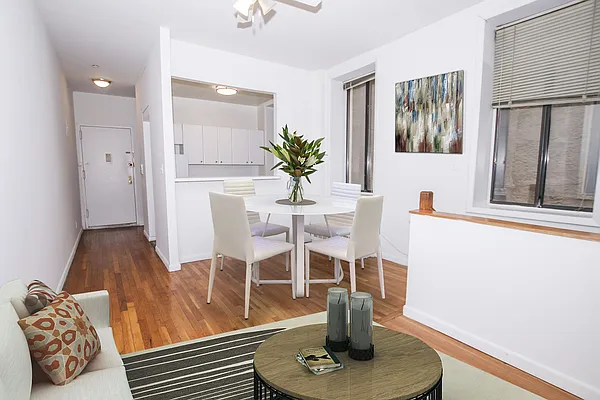 Rented by Avenues Real Estate | media 1