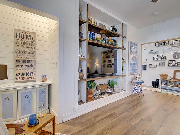 DSC_0011_2_3_4_5Interior01