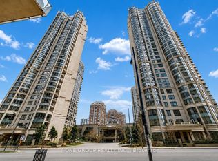 3888 Duke Of York Blvd #2823, Mississauga, ON L5B 4P5