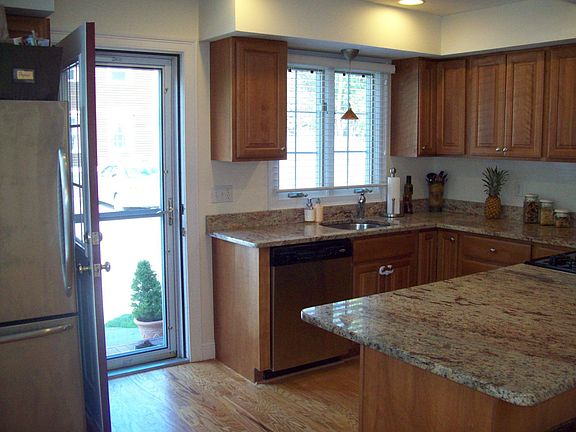 Granite and stainless steel kitchen