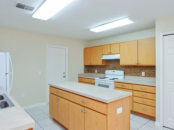 5th image of 6215 Gassino Pl