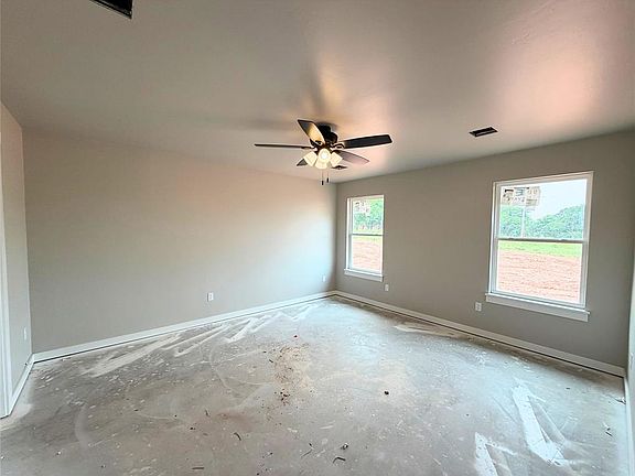 5th image of 2204 Winter Ridge Rd