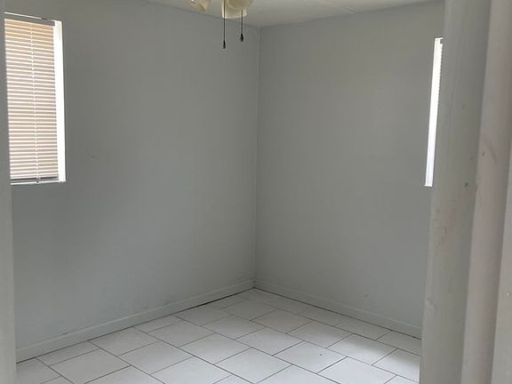 4th image of 1008 S Clara Ave