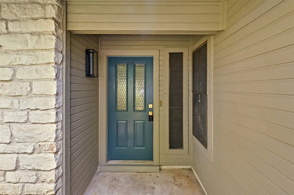 3 bed, 1515 sqft, $2,295 — Photo 1