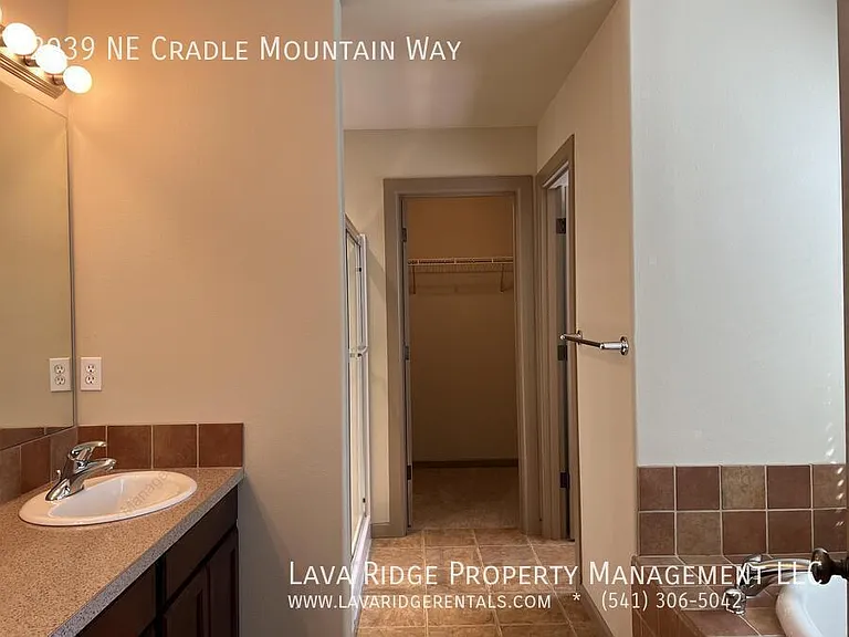 2039 Cradle Mountain Way — Photo 22