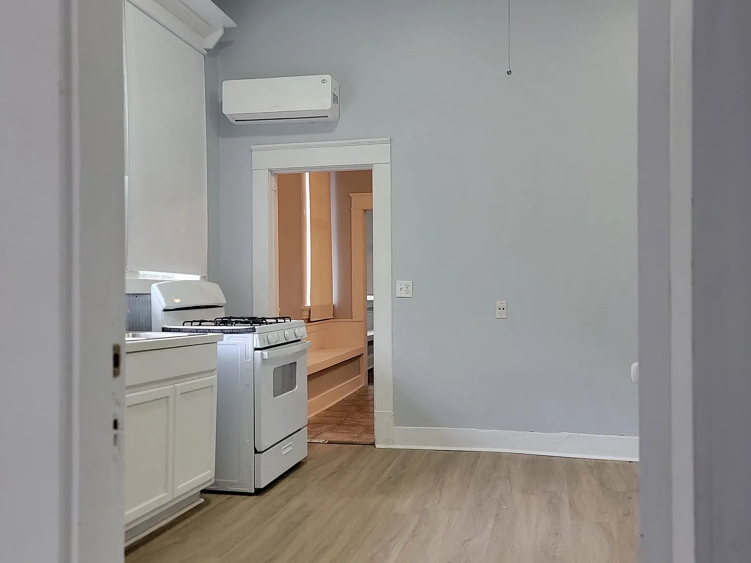 613 West Pine Street - 2 — Photo 2