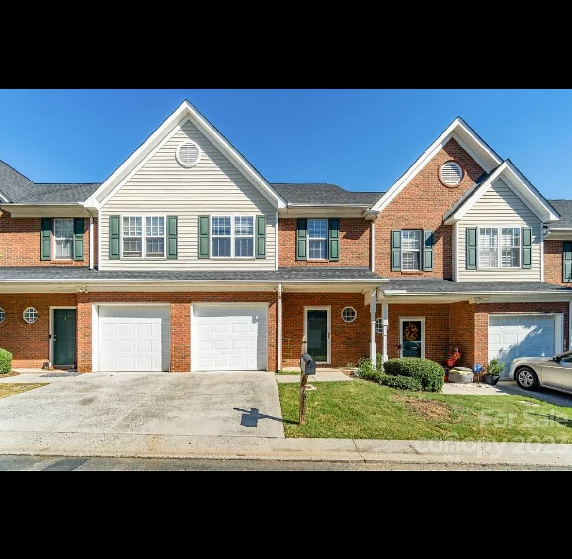2 bed, 1249 sqft, $1,800 — Photo 1