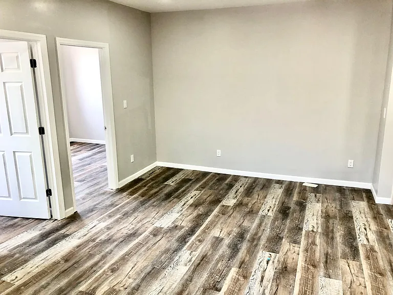 560 Brace Ave #2 — Photo 6