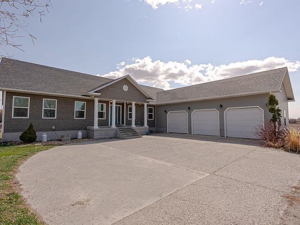 634 N 3200 E, Menan, ID 83434