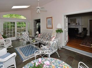 251 Palmer Ct, Ridgewood, NJ 07450