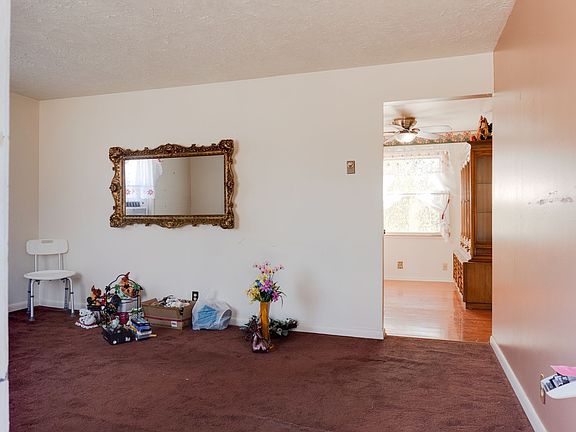 4th image of 205 Edmondson Ferry Rd