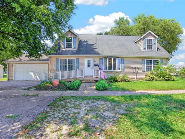 419 Center St, Mazon, IL 60444