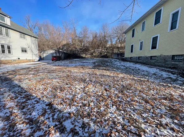 858 Burr St, Saint Paul, MN 55130