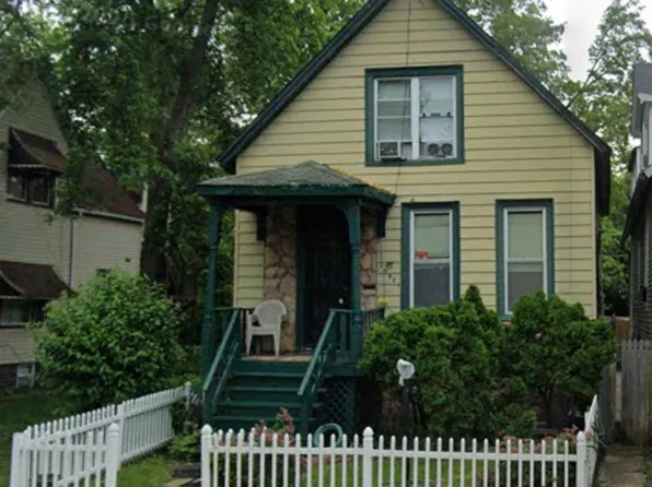 10619 S Lafayette Ave, Chicago, IL 60628