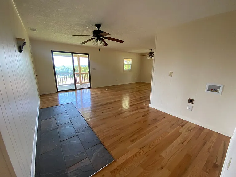 258 Wilcox Dr — Photo 5