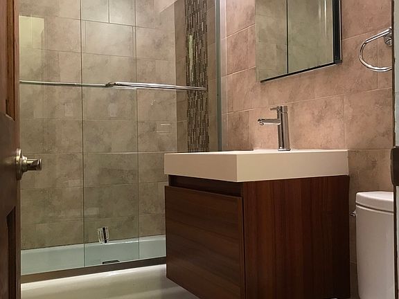 4th image of 343 W End Ave APT 9