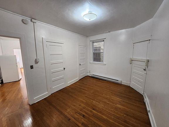 5th image of 23 Francis St APT 1