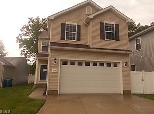 4074 Montgomery Dr, Lorain, OH 44053