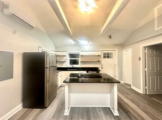 148 Bradford St #C, Bristol, RI 02809
