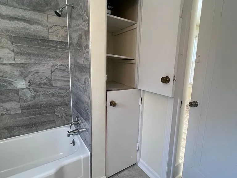 132 Amelia St — Photo 10