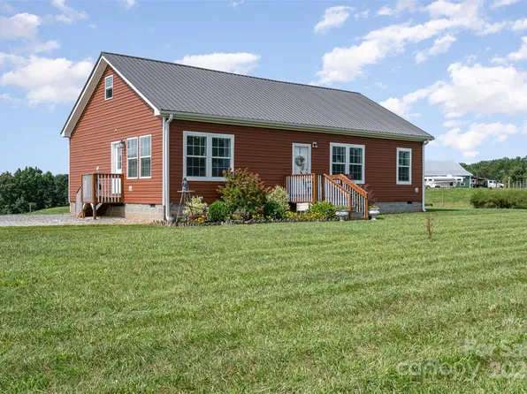 822 Brookhaven Rd, Statesville, NC 28625