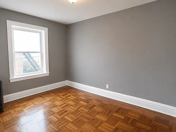 196 Roseville Ave #2 — photo 3 of 5